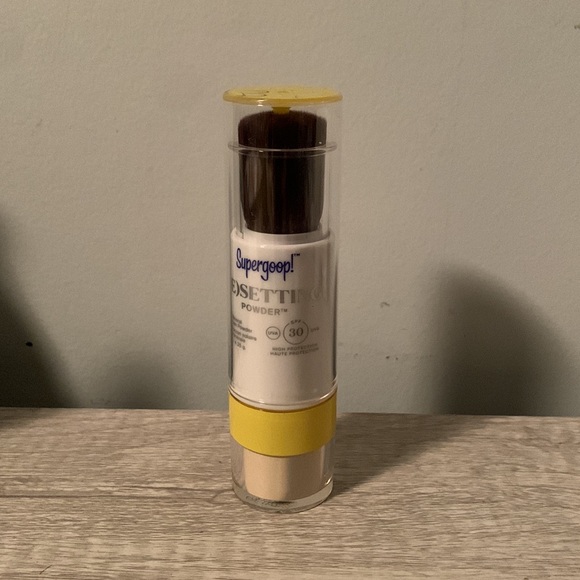 SUPERGOOP! (RE) SETTING 100% MINERAL POWDER- TRANSLUCENT - Picture 7 of 7